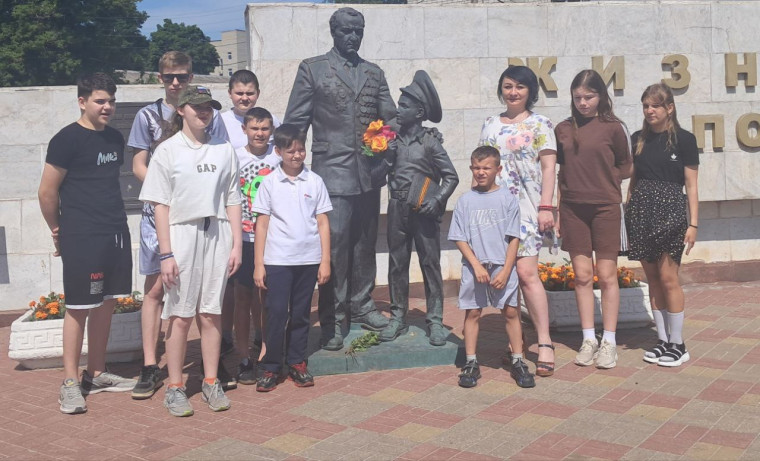 Посещение мемориала «Памяти павших в годы Великой Отечественной войны 1941-1945 гг».